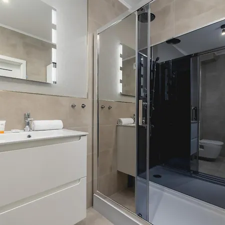 Dabska With Terrace & Parking By Renters * Krakow