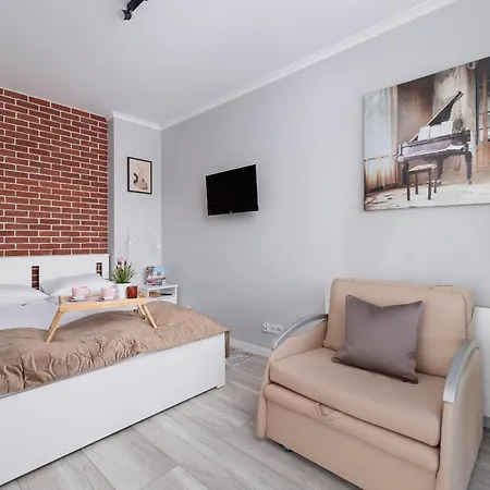 Dabska With Terrace & Parking By Renters