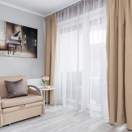 Apartment Dabska With Terrace & Parking By Renters Krakow